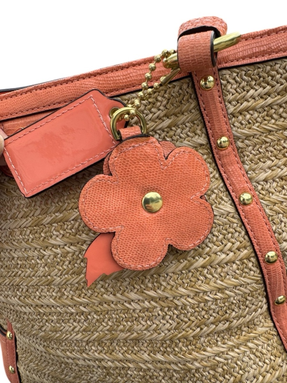 NWOT Coach Alexandra Straw with Coral Trim & Flower Charm - Picture 8 of 10
